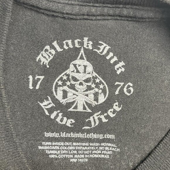 Black Ink Live Free Air Force Men’s Black Cotton Graphic T‑Shirt Size XL - Picture 2 of 5